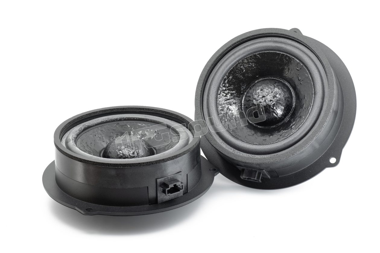 MA6C pair of 165 woofers and Audi-specific adapters Steg