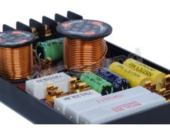 X02-02 crossover for three-way systems Proaudio