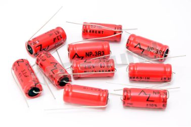 NP.3R3 condensatori 3,3 microfarad non polarizzati 10pz AZ Audiocomp