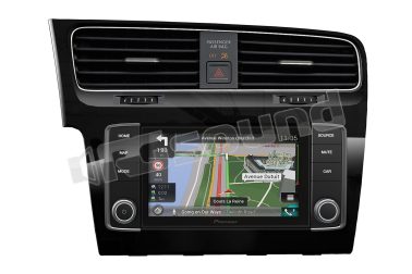 AVIC-EVO1-G71-QYI monitor con navigazione per VW GOLF 7 - finitura piano black Pioneer