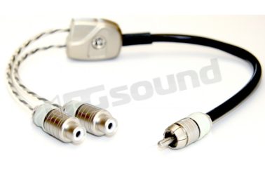 STF 030 Adattatore Y RCA 1 maschio - 2 femmine Connection Integrated Solution