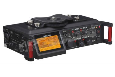 DR-70D registratore portatile per DSLR e DSLM a 4 canali TASCAM