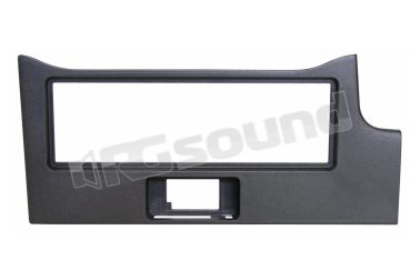 03317 mascherina con foro ISO per Nissan Primera Phonocar