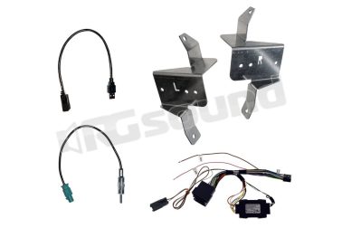 M-KIT900FOTRA Kit staffe + Cablaggio P&P AN900 - AN900DAB + Interfaccia comandi al volante CAN-BUS Ford Transit 19 Macrom