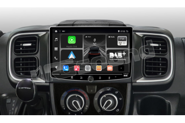 T1003DAB.KITDUC8 Monitor multimediale Android 13 1DIN con kit Plug & Play per FIAT Ducato 2021> Macrom