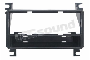03429 mascherina con foro ISO per Toyota Yaris Phonocar